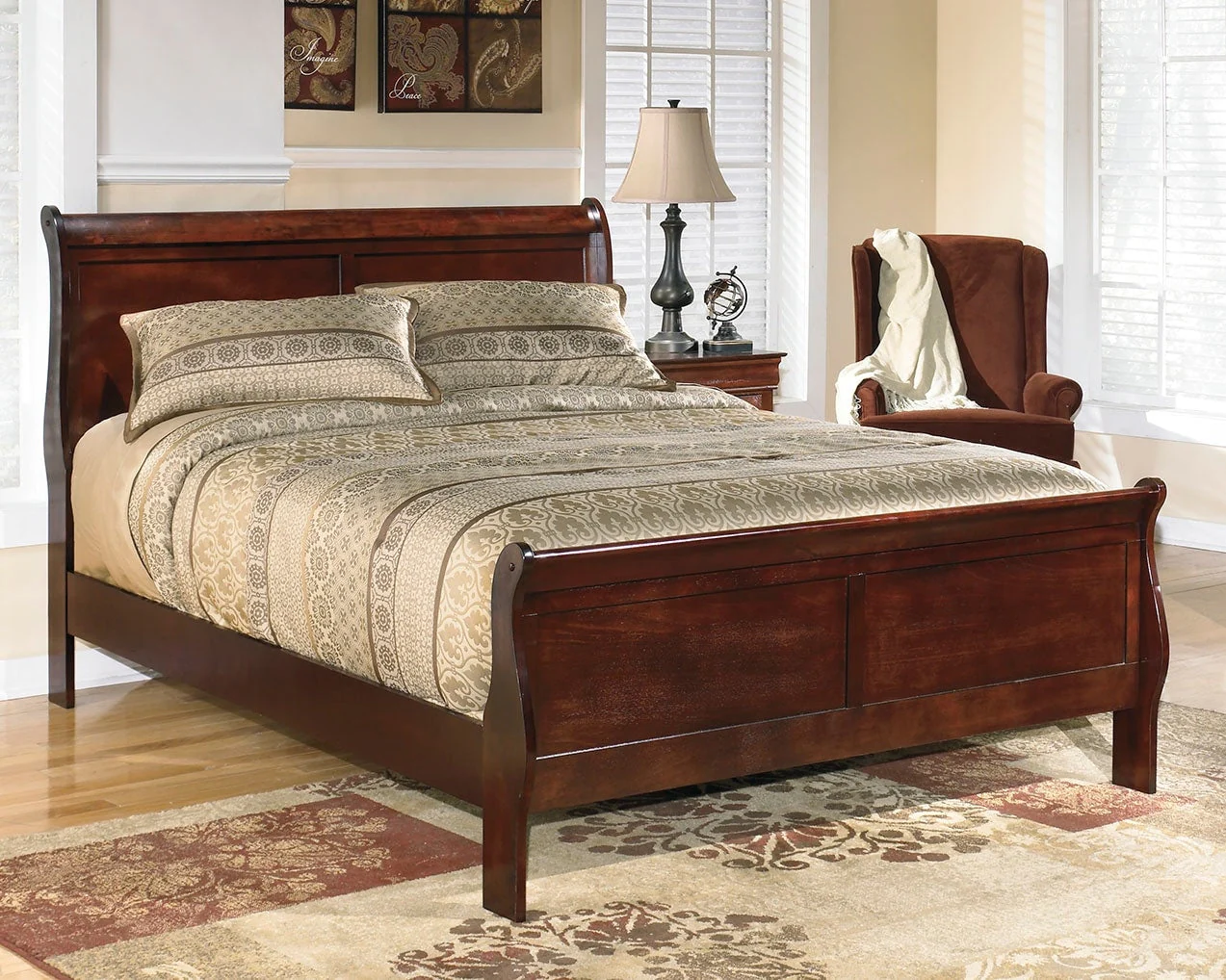 Ashley Alisdair Sleigh Bed - Image 10