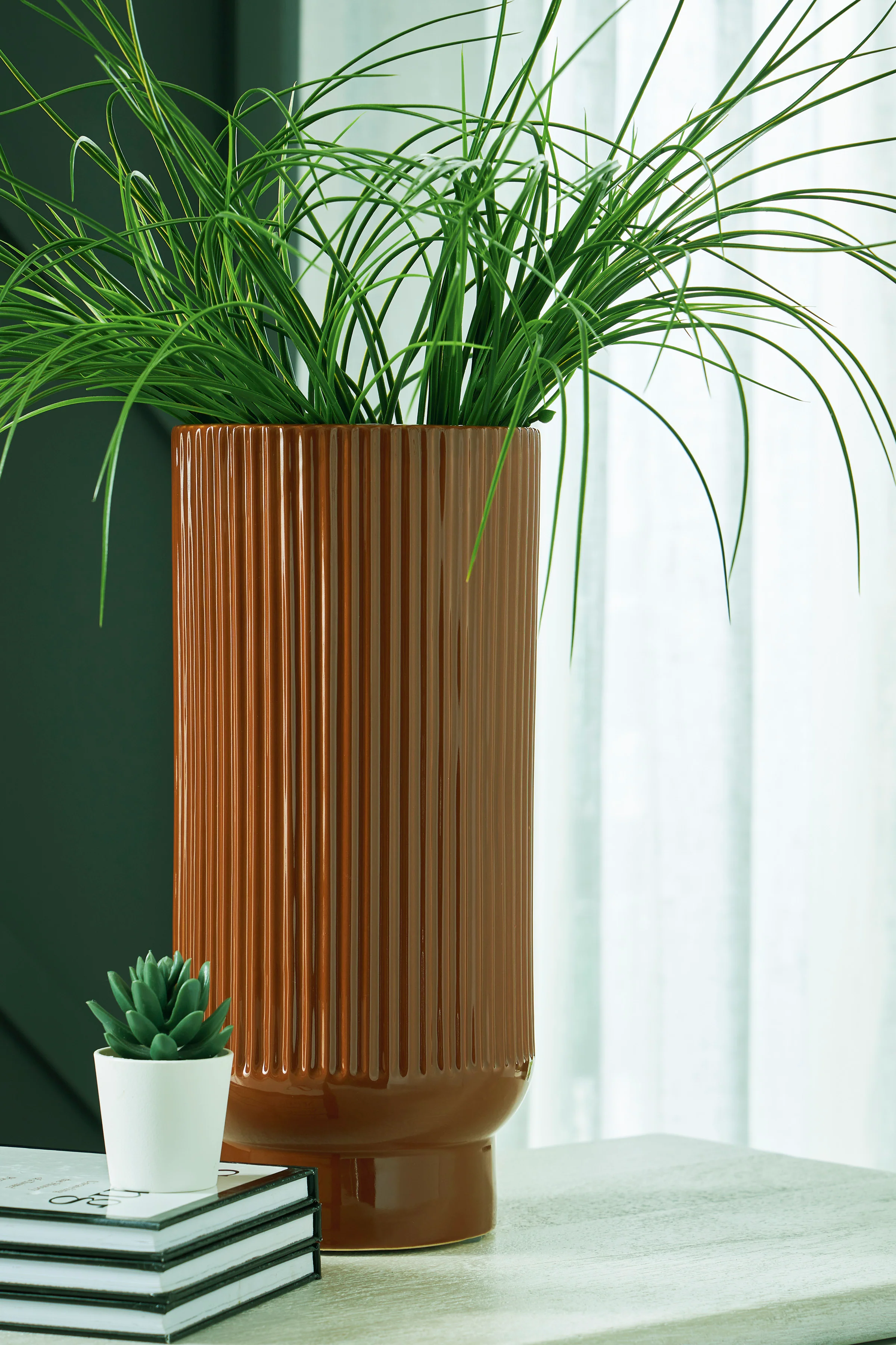 Avalyah Vase - Image 2