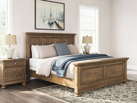 Vandenmore Panel Bed - Image 17