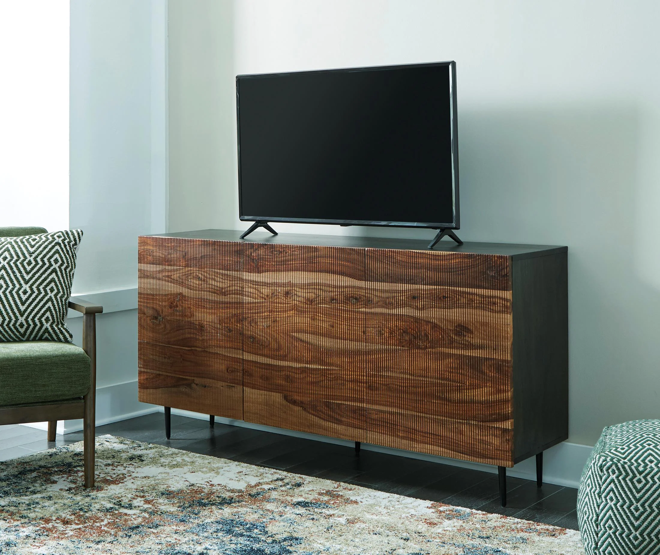 Darrey Accent Cabinet - Image 5