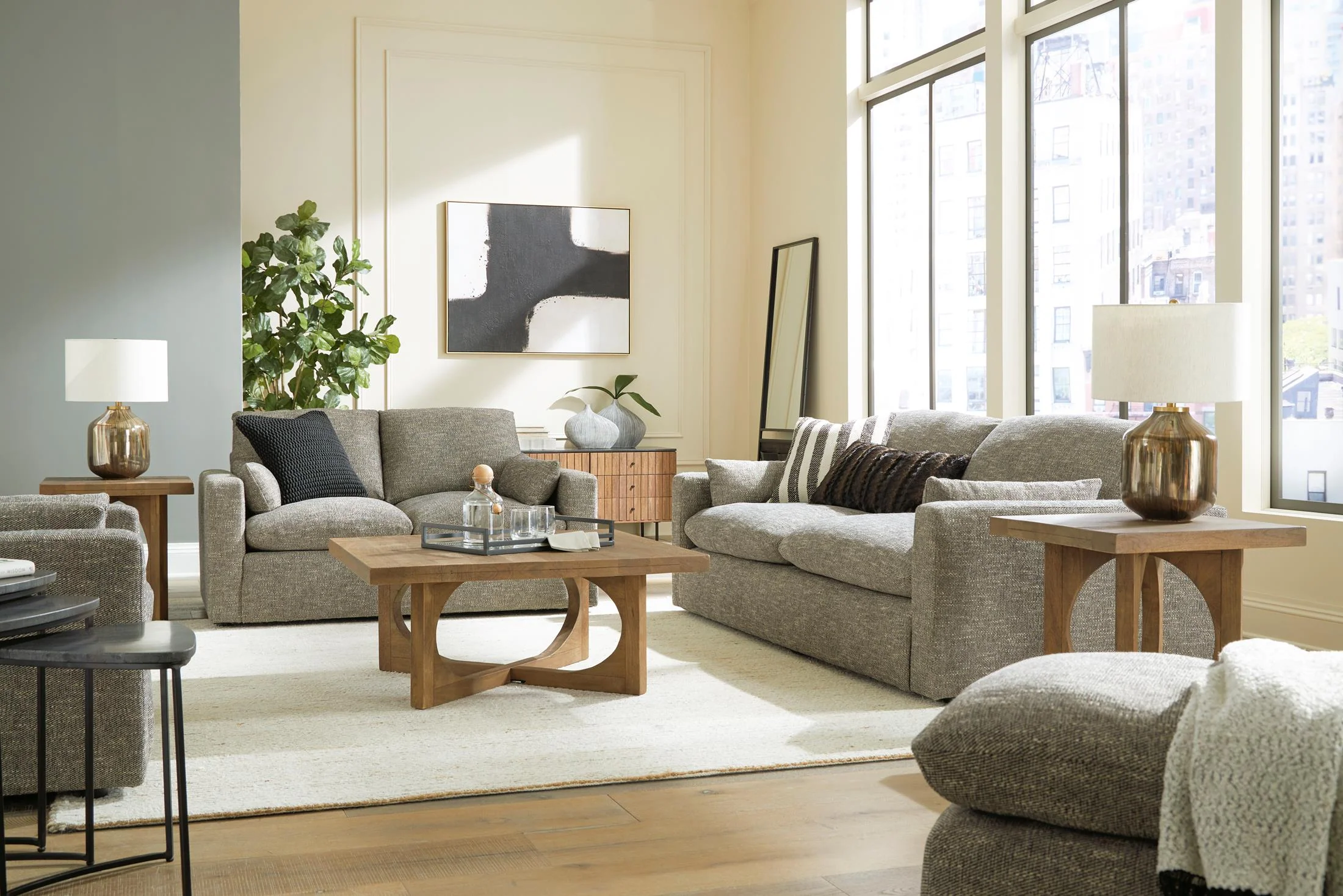 Dramatic Sofa - Image 2