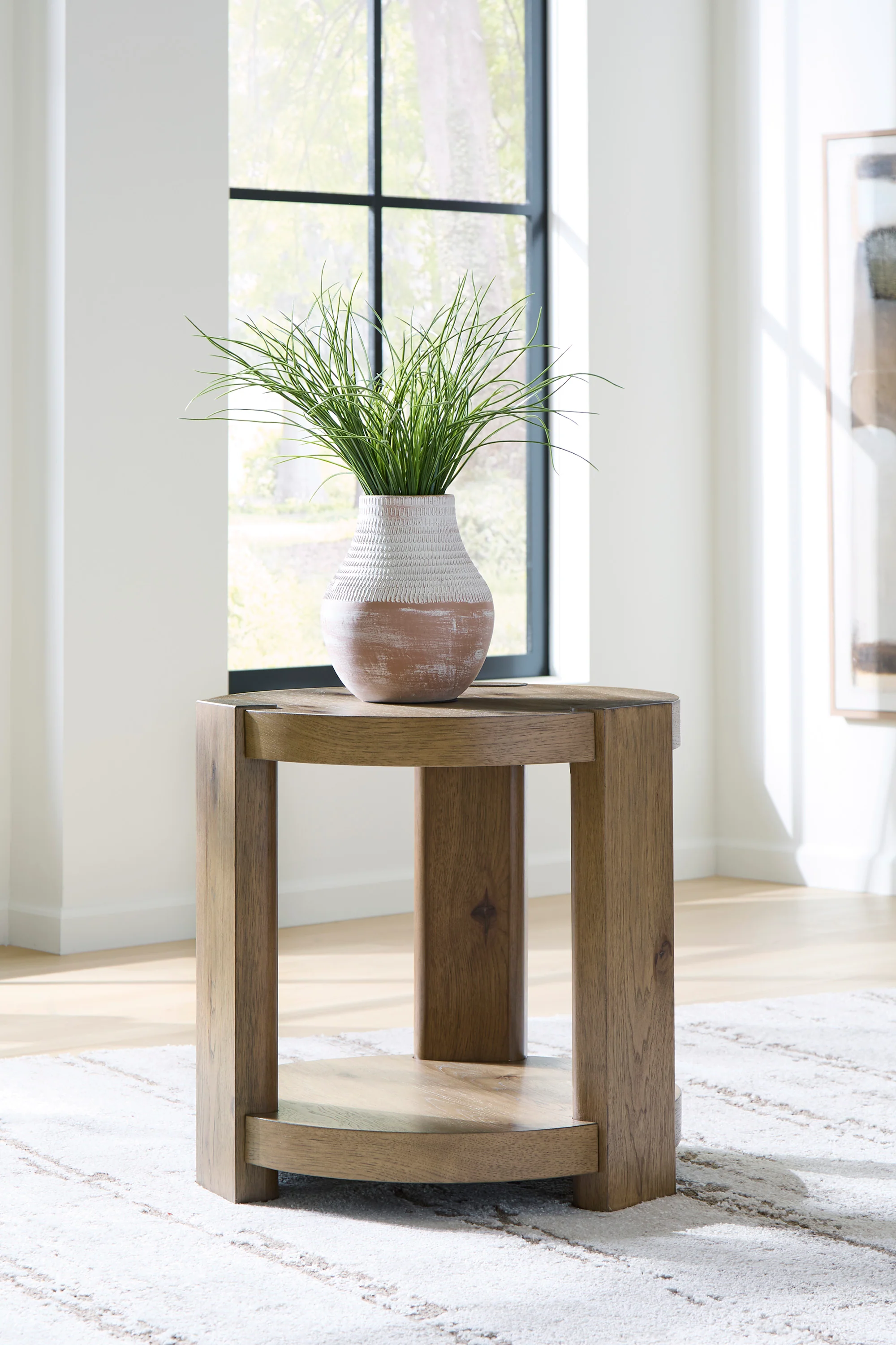 Ashley Flangren Round End Table - Image 2