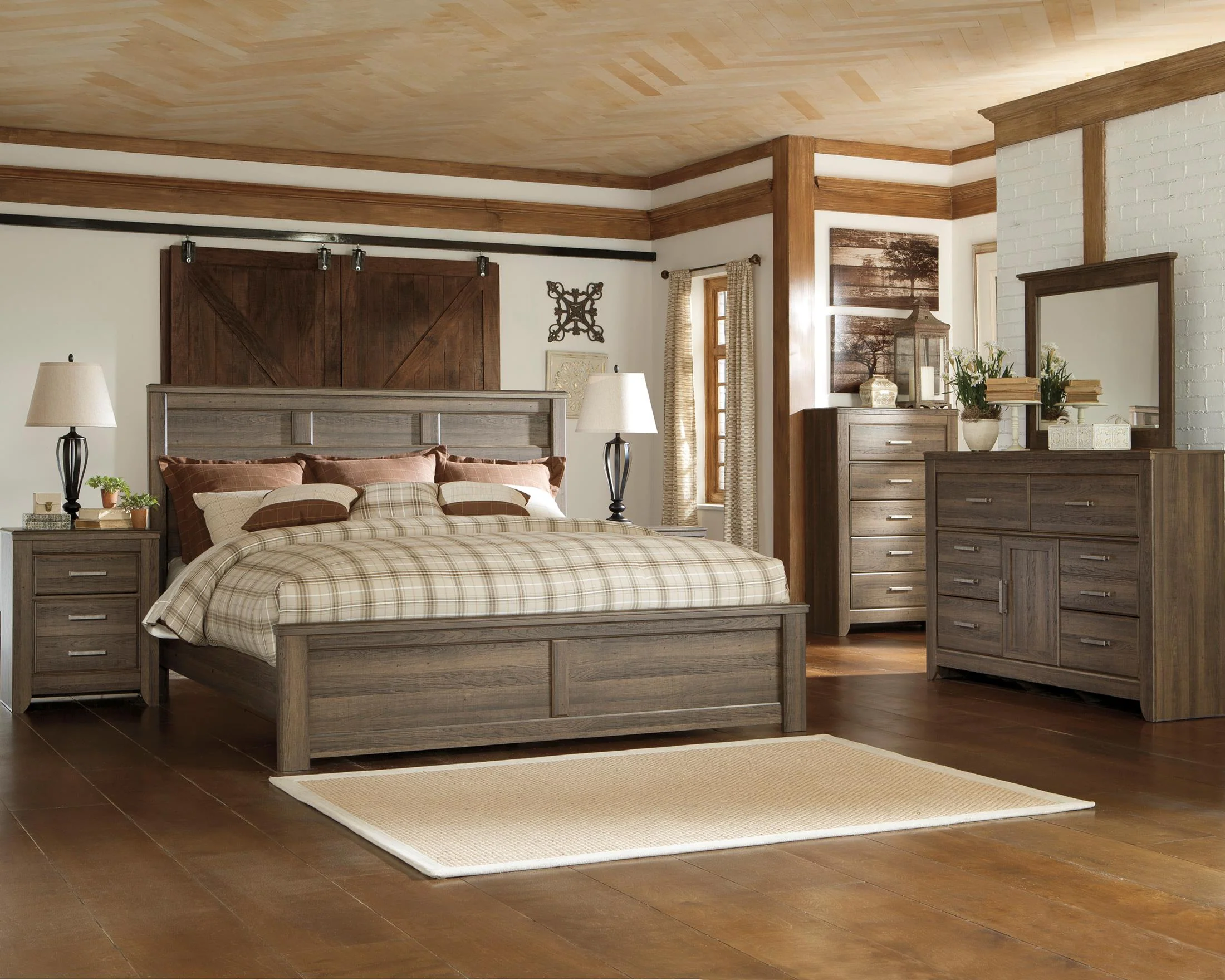 Juararo King Panel Bed - Image 2