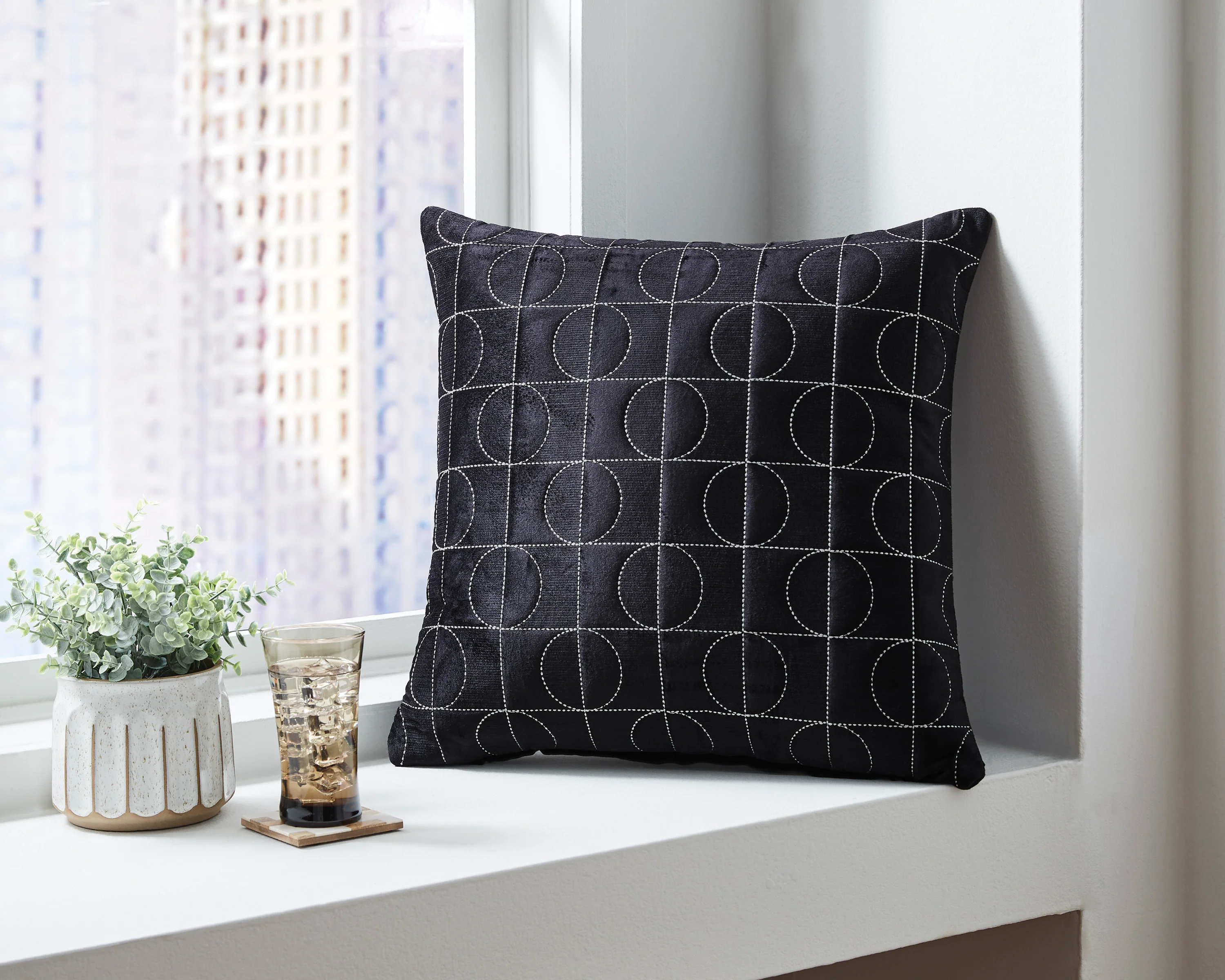 Kydner Pillow (Set of 4) - Image 7