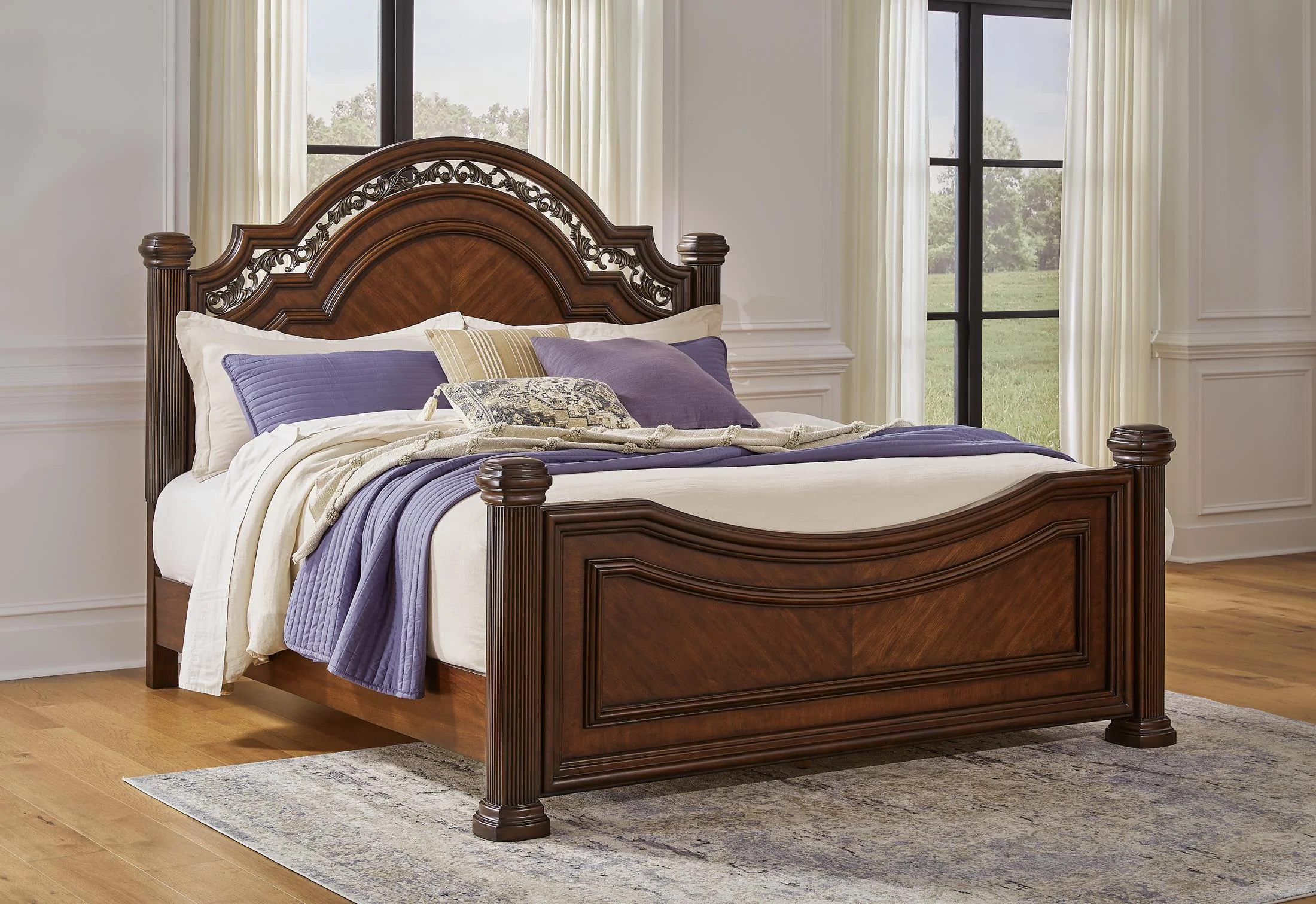 Lavinton Poster Bed - Image 3