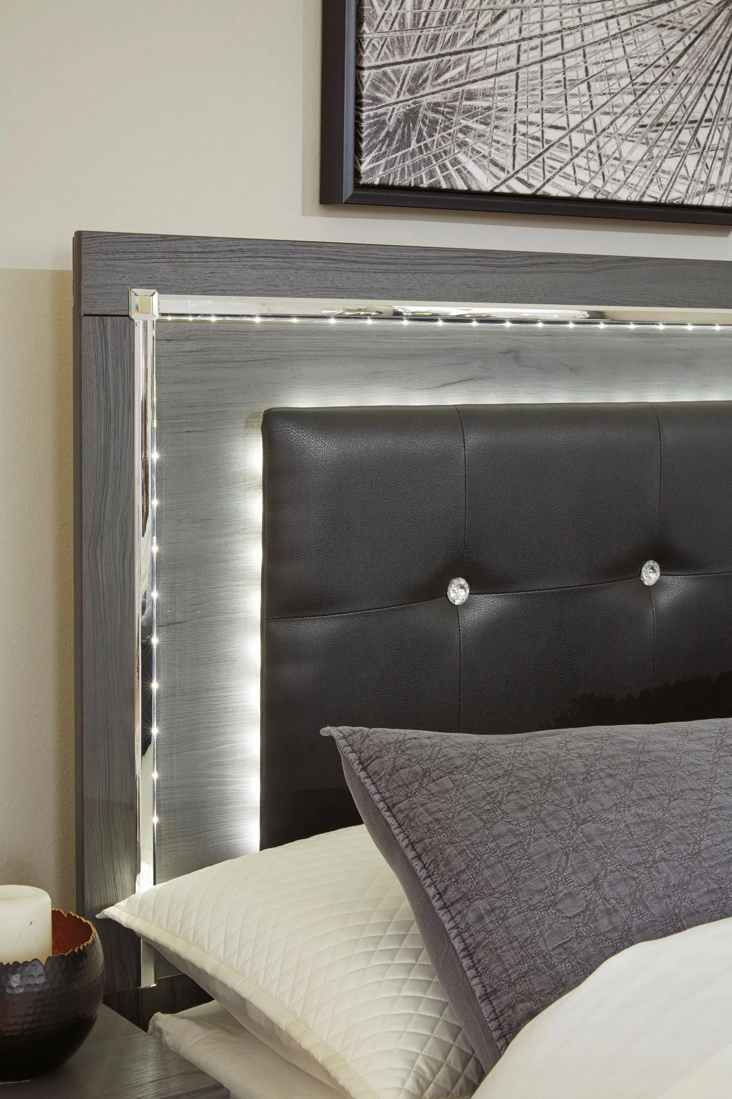 Lodanna Upholstered Panel Bed with 2 Storage Drawers - Image 6