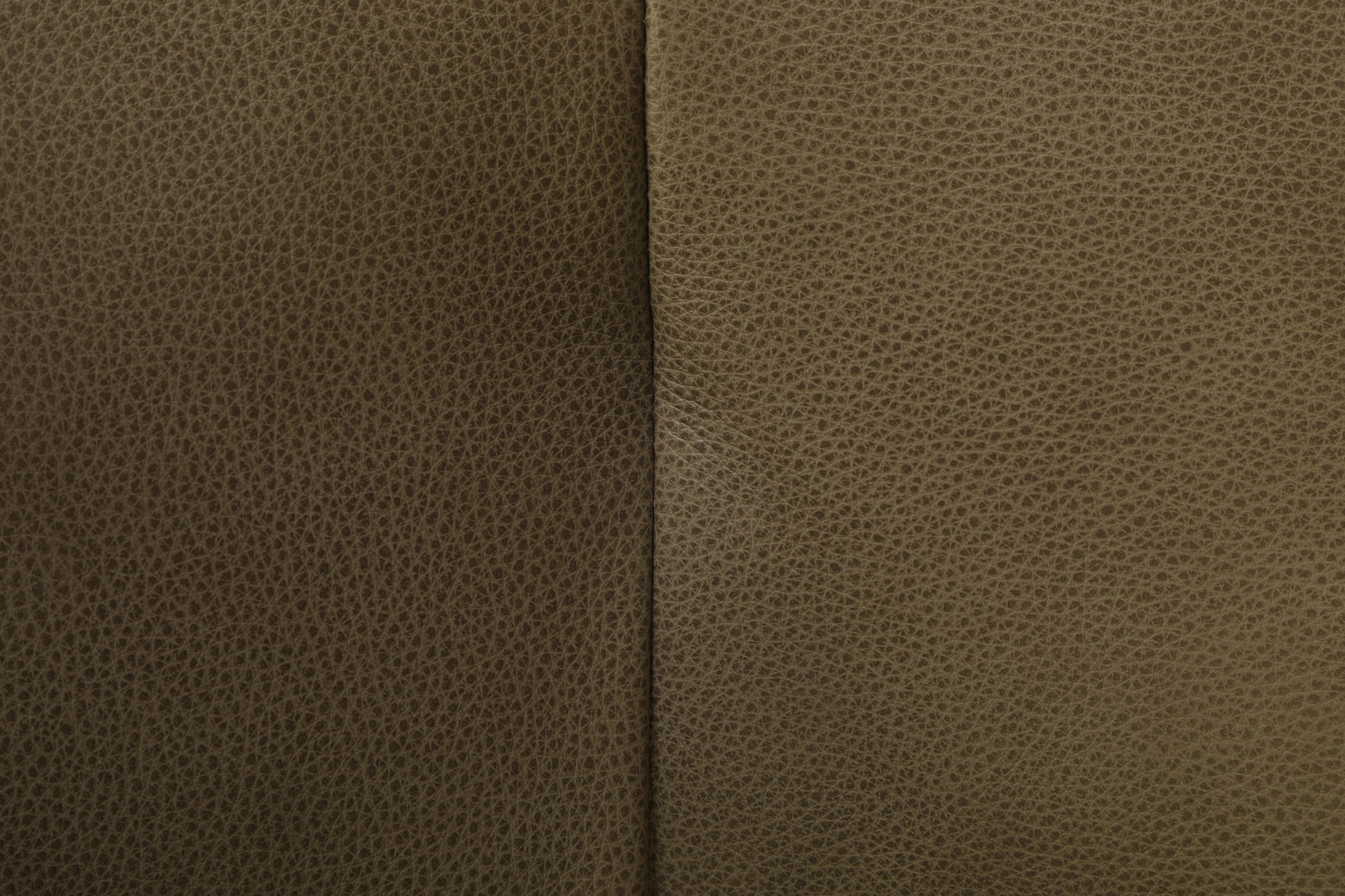 Flexsteel Owen Swivel Chair - Image 6