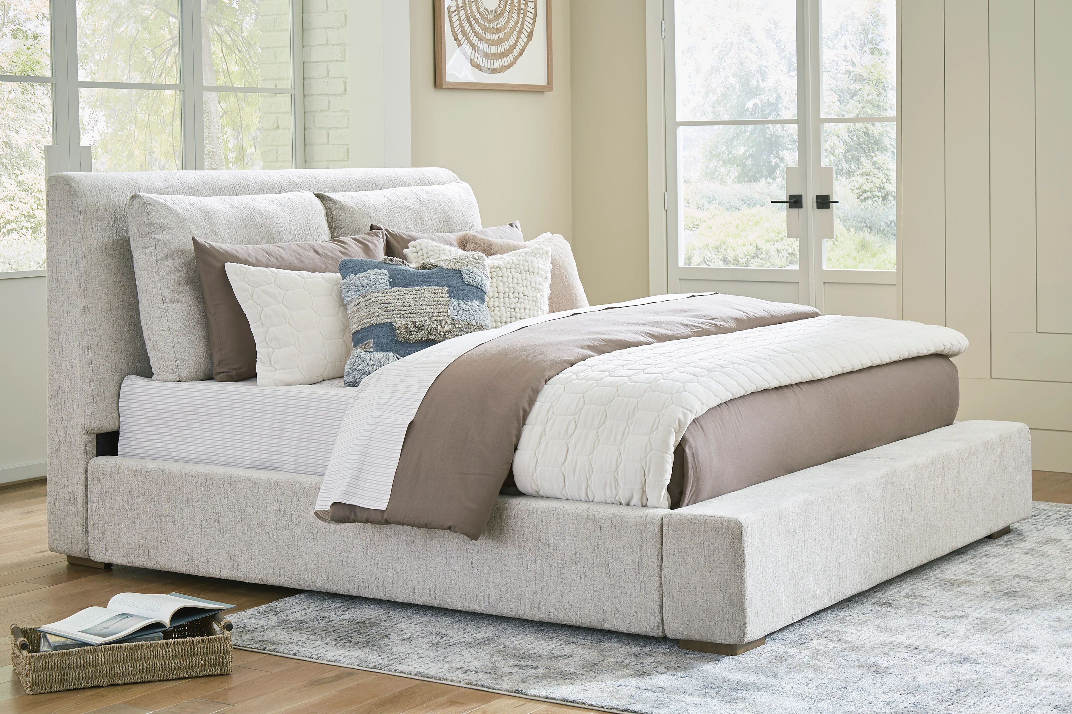 Cabalynn Upholstered Bed - Image 17