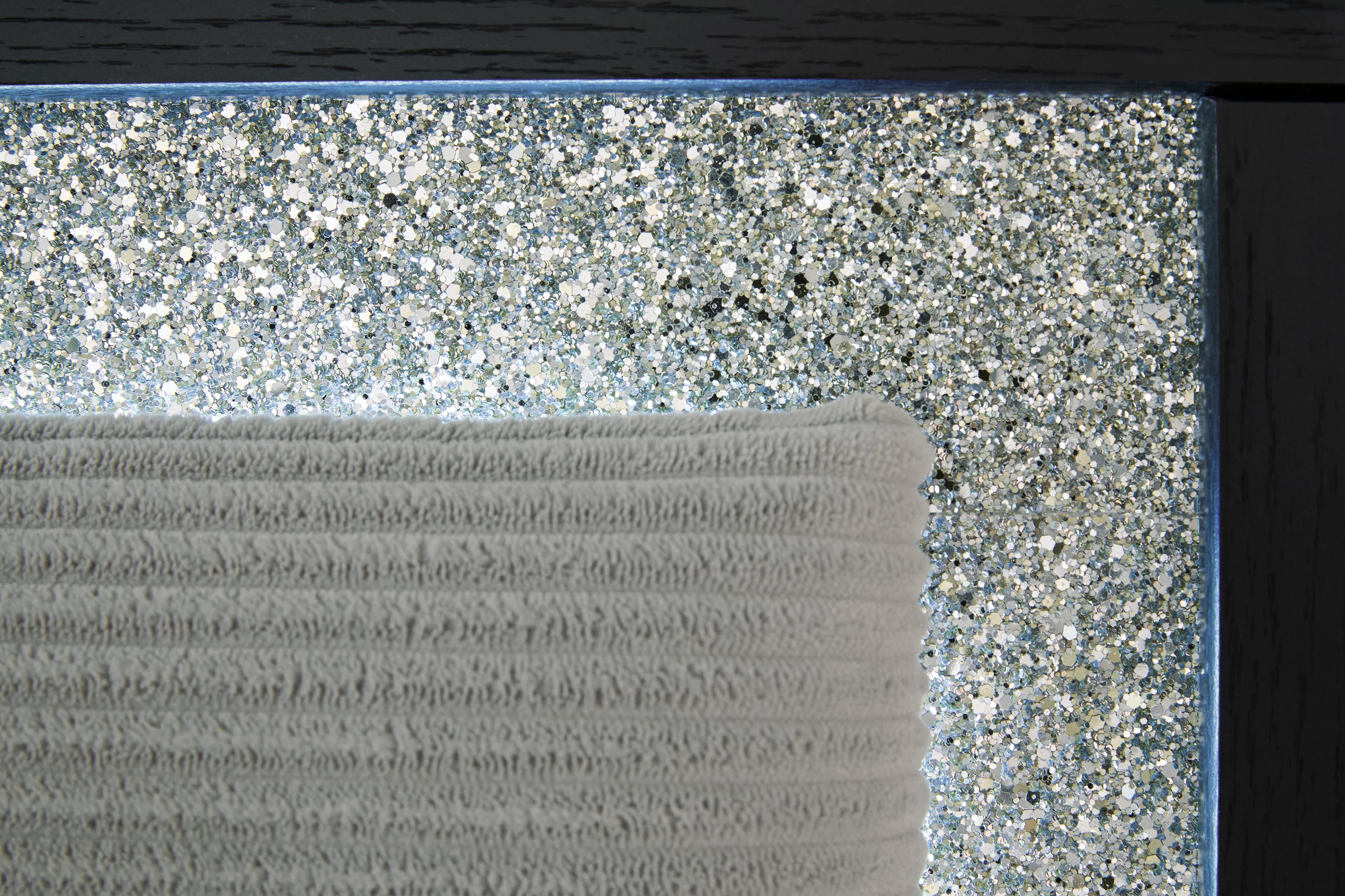 Raechalla Upholstered Panel Bed - Image 5