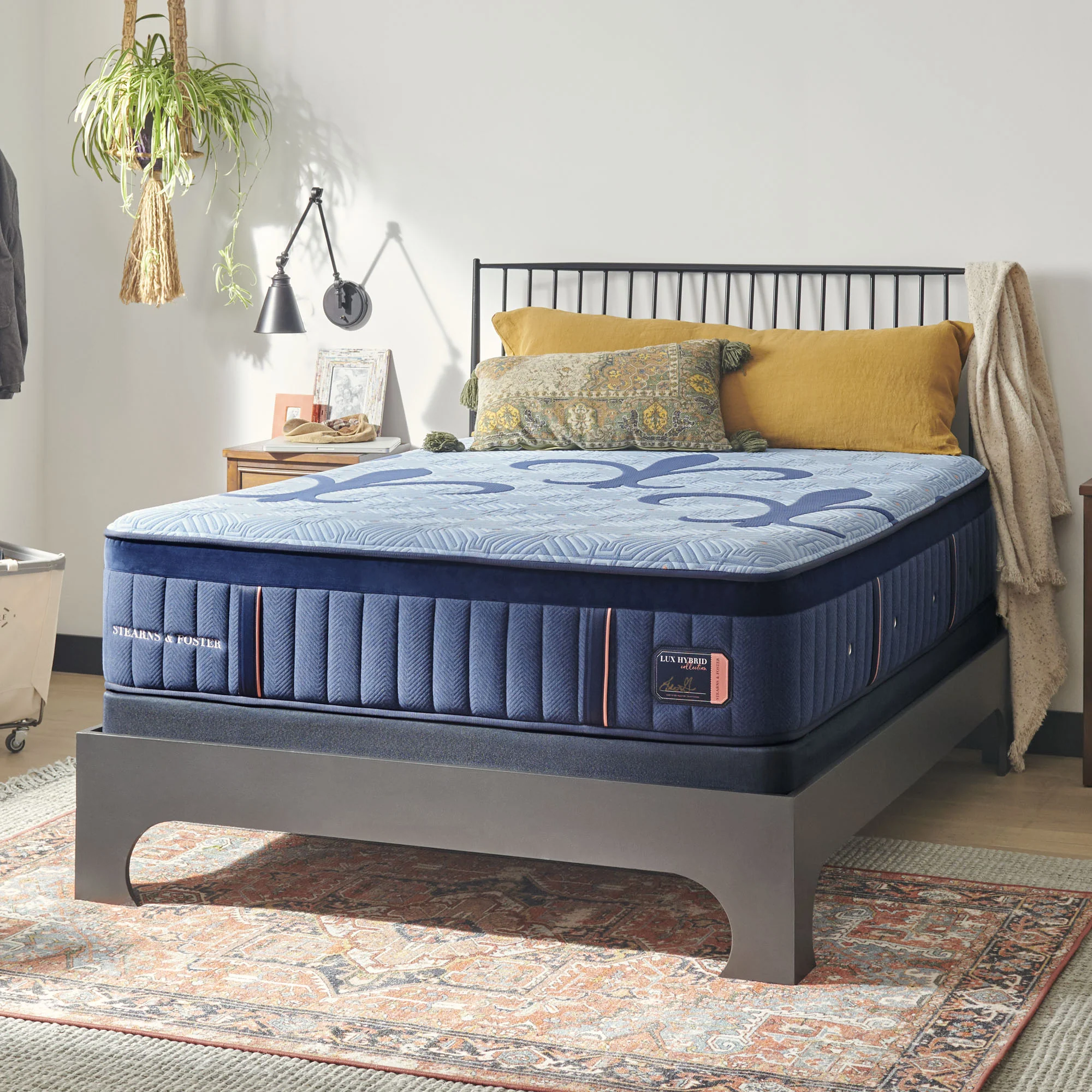 Stearns & Foster Lux Hybrid Elite Firm Mattress - Image 2