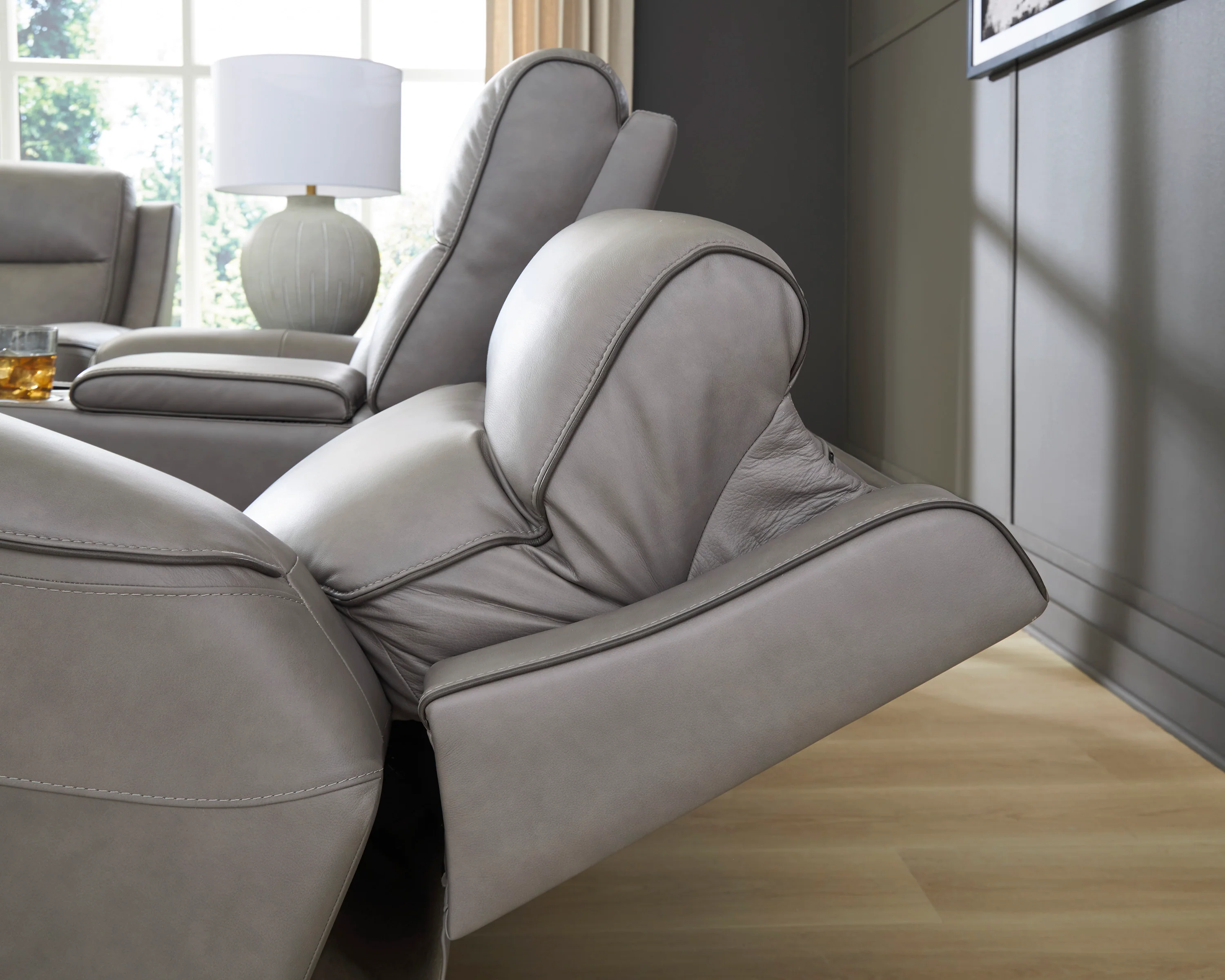5Z-Relaxation Power Reclining Sofa - Image 5